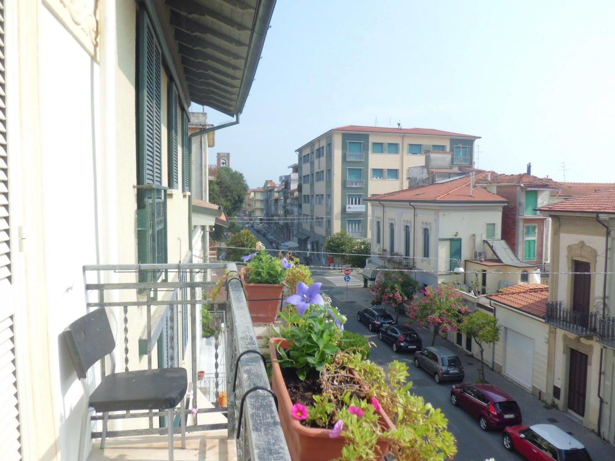 Hotel Villa Morgana Viareggio Exterior foto